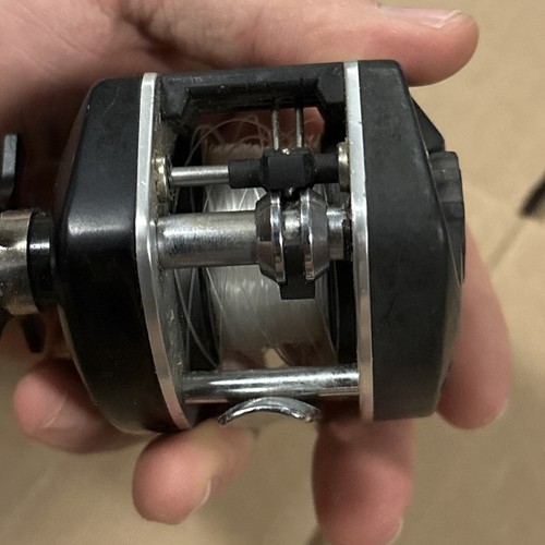 ABU Garcia Ambassadeur MAG 1 Baitcasting Reel - Picture 16 of 18