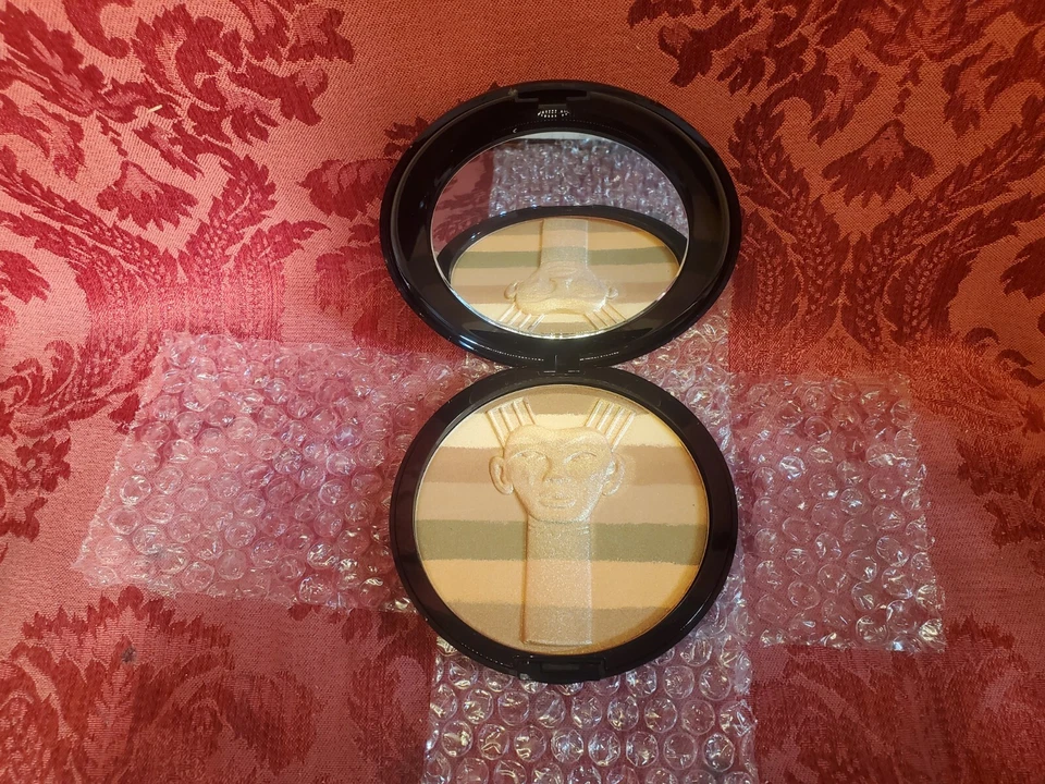 Signature Club A Nefertiti Golden Patina For Skin 1.2 oz, NEW - Image 4 of 4