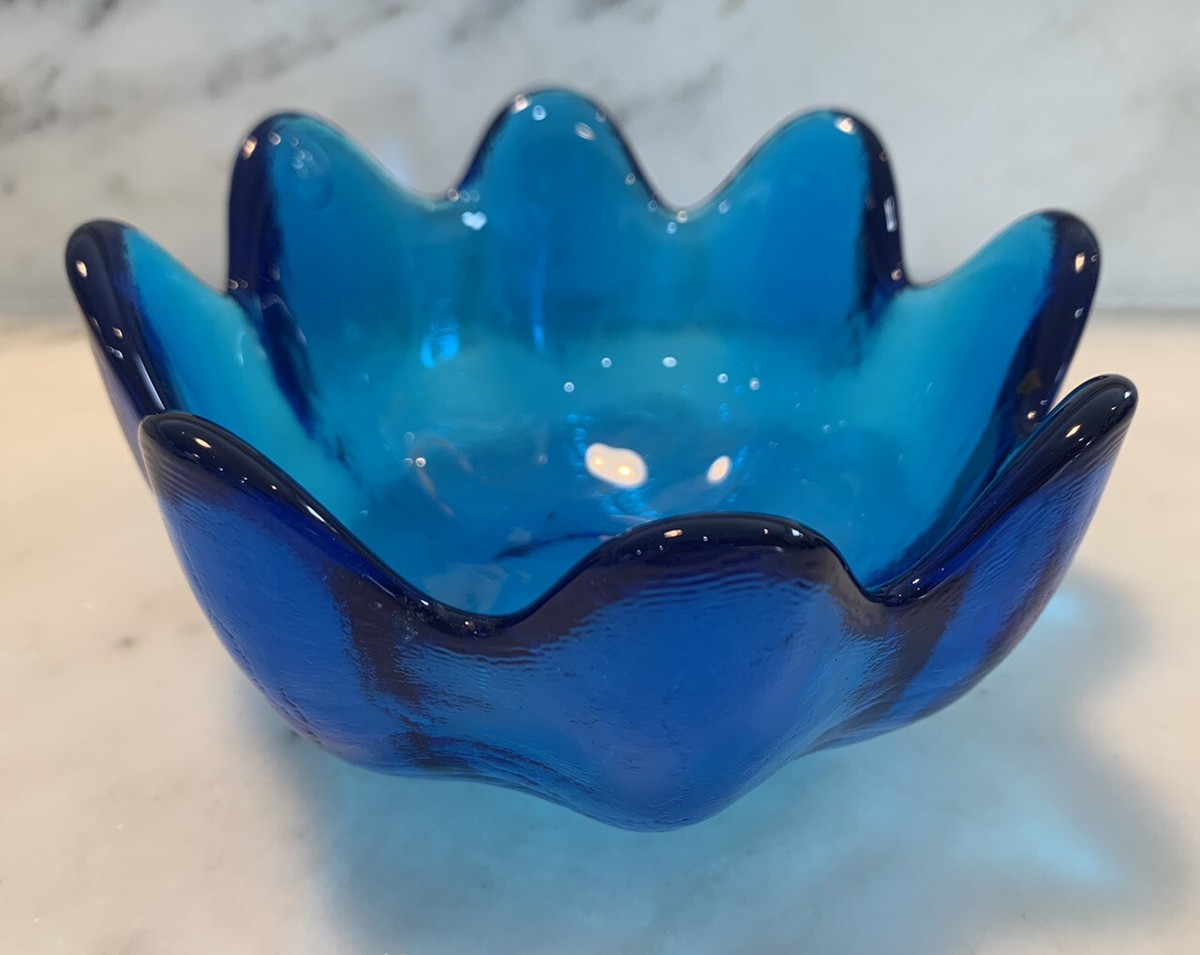 Vintage Blenko Art Glass Bowl 6” Blue Lotus Heavy Dish Flower