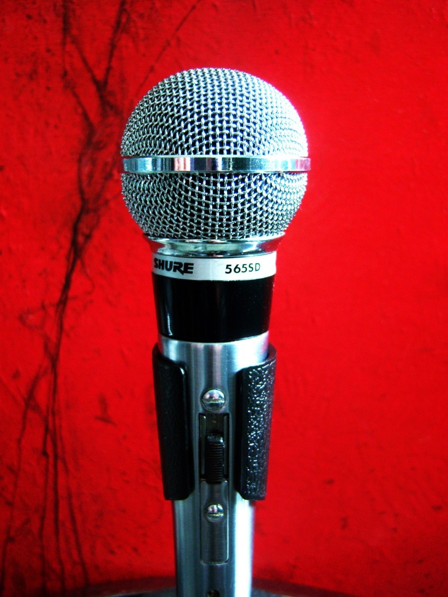 Vintage 1980's Shure Brothers 565SD Dynamic cardioid microphone w