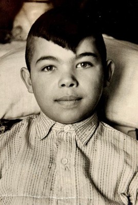 Vintage Snapshot Photo 1950s Young Boy Child Face Close-Up Portrait B&W Original