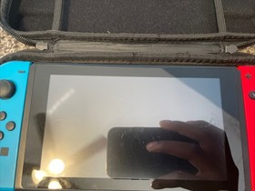 Used Nintendo Switch 256GB w/4 Games Bundle Great Condition Fast Ship Extras!!!