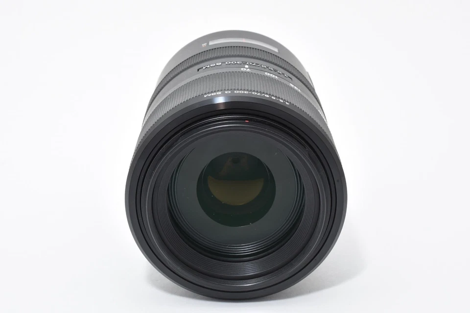 "A mount" Near mint Sony 70-300mm f4.5-5.6 G SSM SAL70300G "A mount" - Image 3 of 4