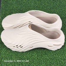 Crocs Echo Wave Clogs Men's Size 11 Beige Tan New Comfort Nursing School Comfort