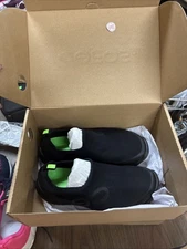 OOFOS OOmg eeZee Low Womens Size 8.5 Black Slip On Recovery Shoes Comfort