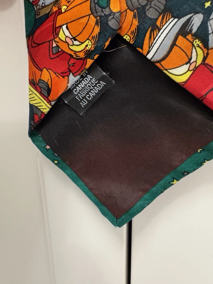Corbata Garfield Sports vintage con estampado gráfico de dibujos animados - Corbata de dibujos animados de novedad para hombre Foto 4 de 4
