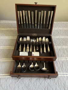 Reed & Barton Blake 100 Piece Stainless Steel Flatware Service for 12