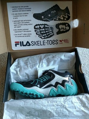 minimalist water shoes