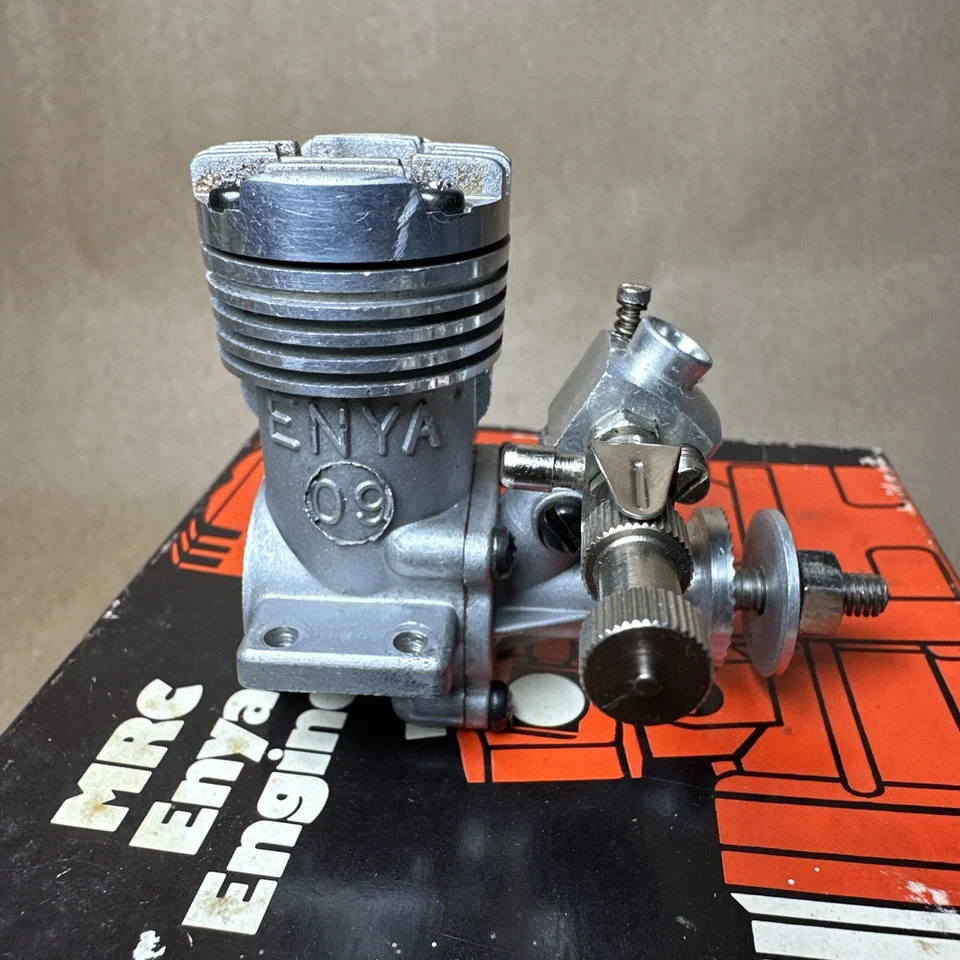 MRC Enya 09-ⅢT.V. Model Engine RC Airplane Excellent Vintage Engine - Image 4 of 4