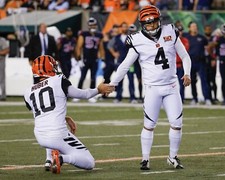 RANDY BULLOCK AND KEVIN HUBER 8x10 PHOTO #21 Cincinnati Bengals Kickers WM