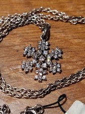 TALBOTS NWT STERLING SILVER SNOWFLAKE PENDANT NECKLACE. STUNNING.HOLIDAY SPIRIT