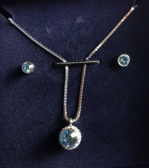 Swarovski Flirt Crystal Pendant Necklace + Earrings Set Aqua Blue