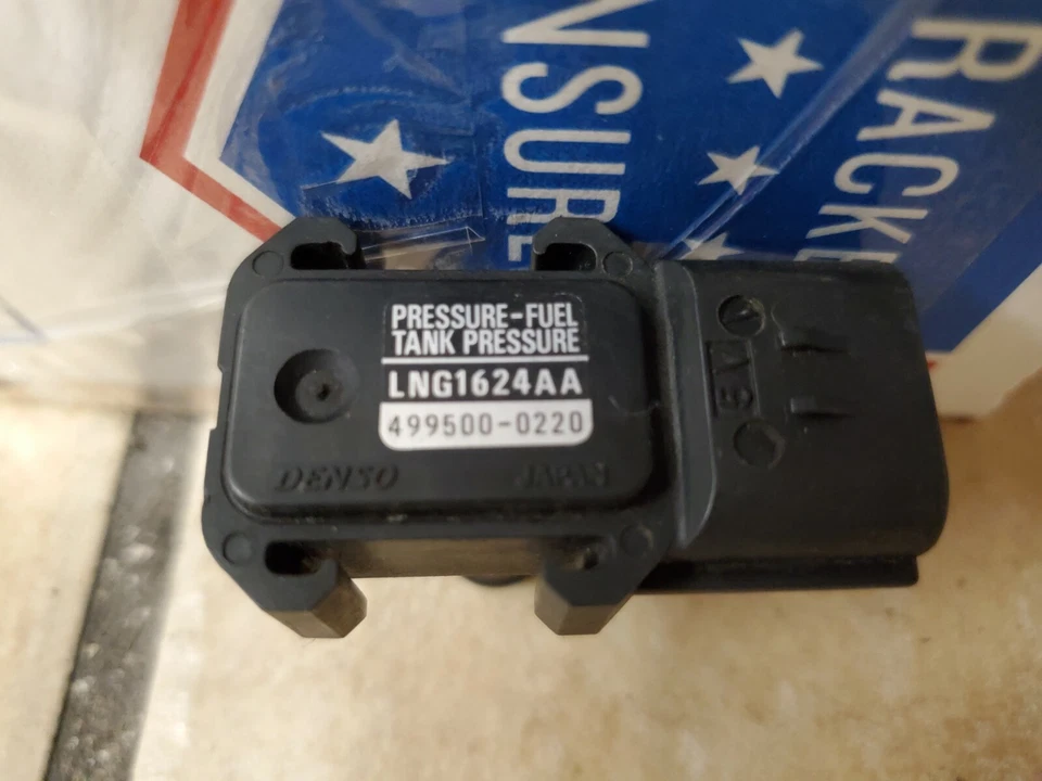 SENSOR DE PRESIÓN DEL TANQUE DE COMBUSTIBLE JAGUAR X-TYPE 2001-2003 LNG1624AA Foto 2 de 2