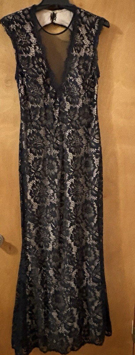 Betsy & Adam ~ Black Lace Illusion V-Neck Open Back Trumpet Gown 8 NEW $268