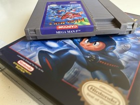 Mega Man 5 Nintendo NES Cartridge And Manual!