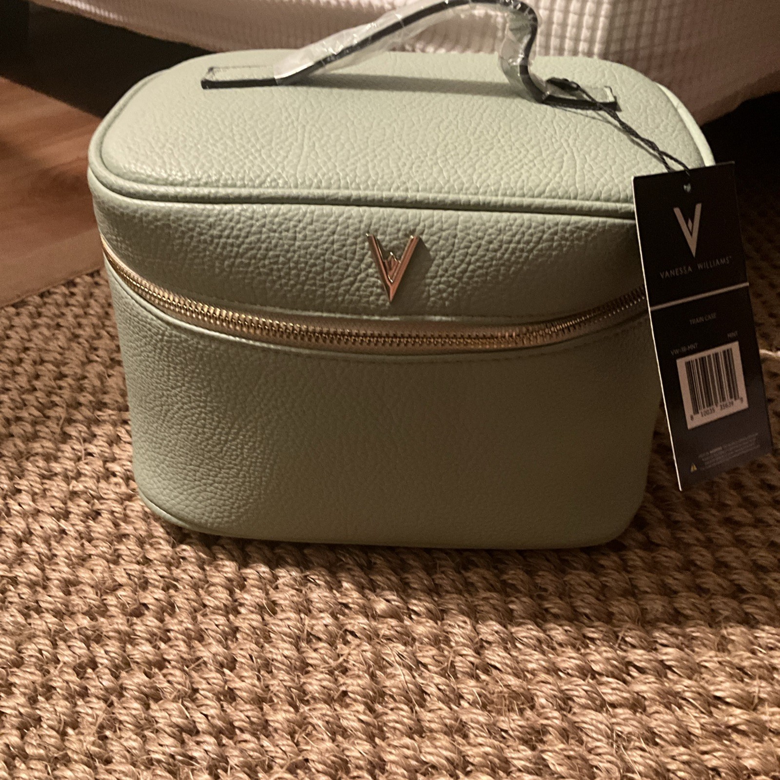 Vanessa Williams Mint green Train Case -NWT