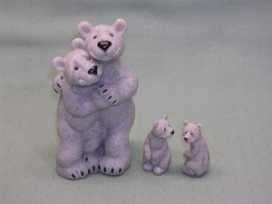 "Quarry Critters" #45449 "Bear Hugs" Figurine of 2 Bears + 2 Miniature Bears