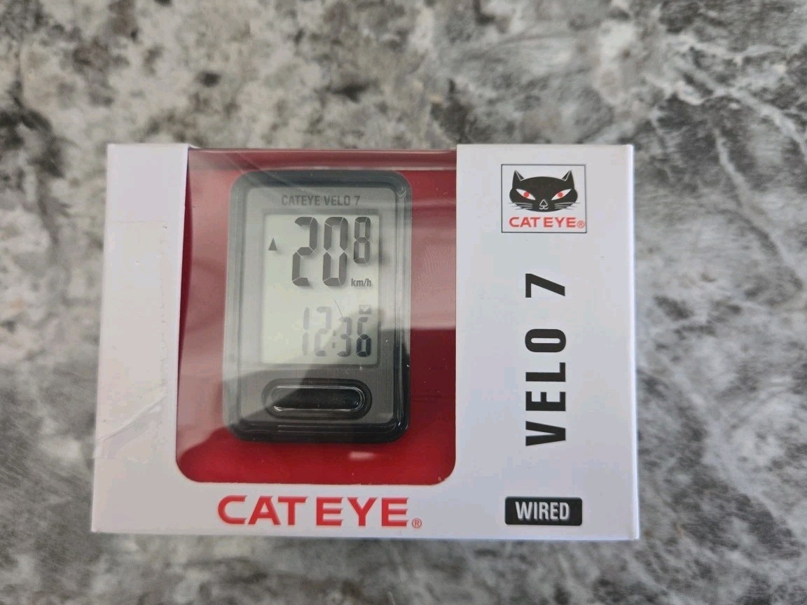 CatEye Velo 7 Cycling Computer - CC-VL520