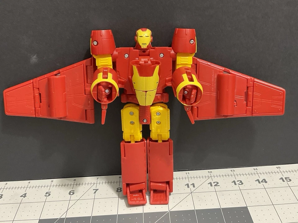 Transformers Marvel Crossovers 6" Iron Man 2 Autobot Fighter Jet de Hasbro Foto 3 de 4