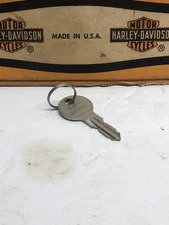 Harley Davidson Key OEM 71583-85 #070 XL FX Panhead Shovelhead Robison AMF