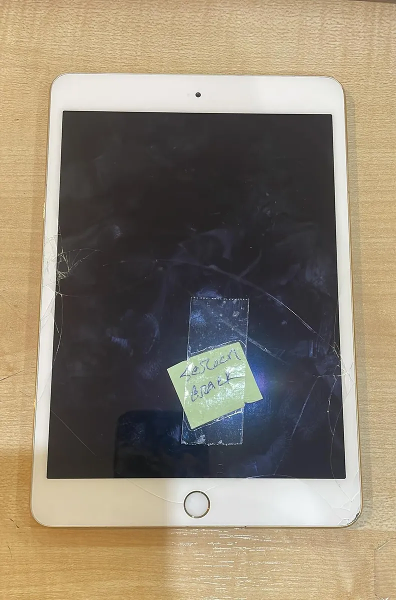 Apple iPad Mini 3 16GB Gold Wi-Fi + 4G Cellular 7.9 Inch Tablet