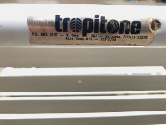 DOS TROPITONE COMM. DE COLECCIÓN (1986) CHAISE LOUNGES CON CORREA DE VINILO DE GRADO, ORIG. PROPIETARIO Foto 3 de 4