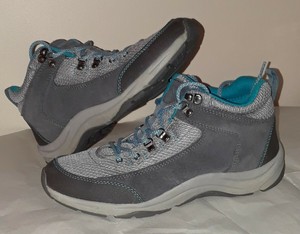 vionic hiking footwear