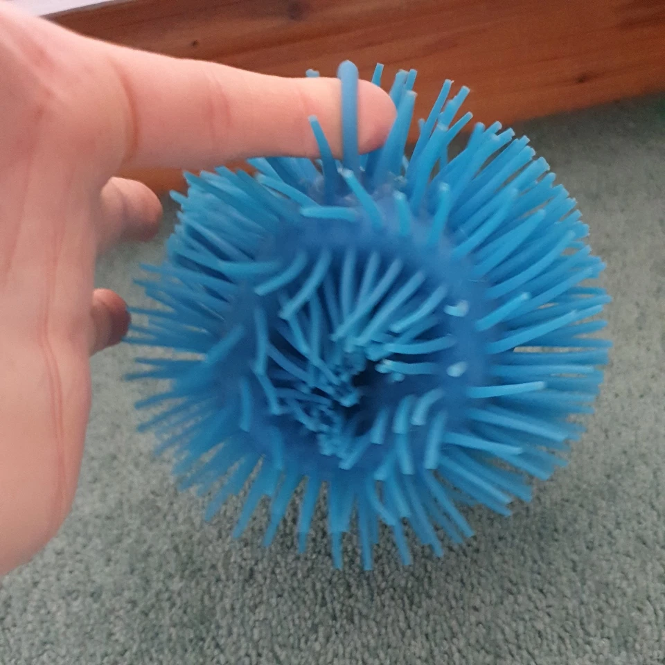 Paquete de 45 bolas hinchables + otras bolas leer descripción (grande mediana pequeña y otras Foto 2 de 4