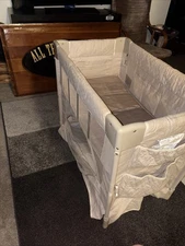 Arm's Reach Cambria Co-Sleeper Bedside Bassinet Height-Adjustable- Natural