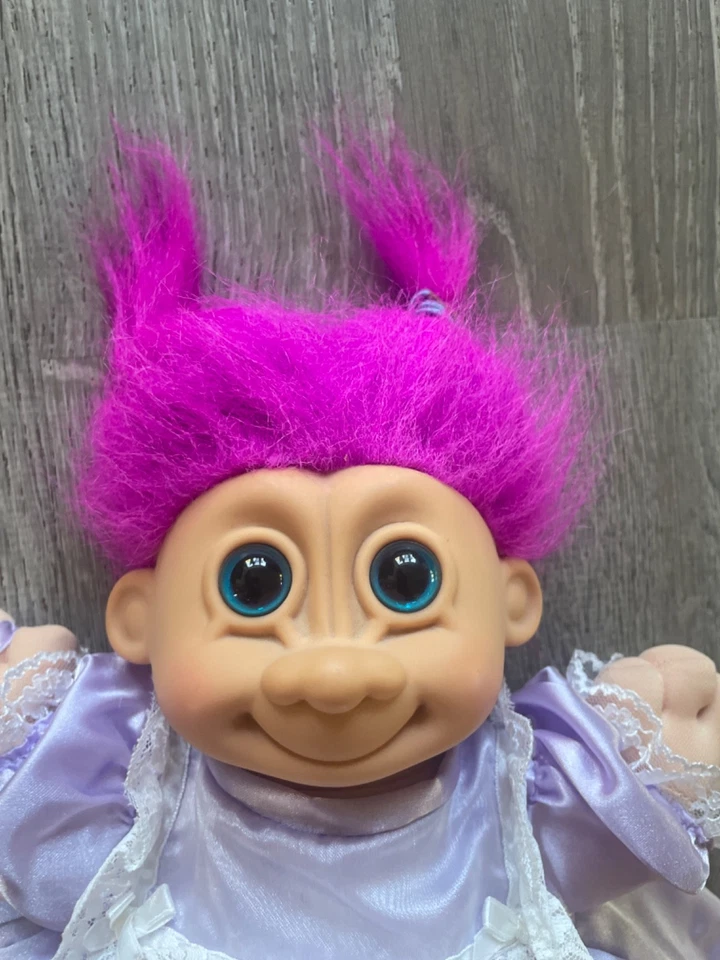 VESTIDO VINTAGE MUÑECA TROLL RUSS PELUCHE CUERPO SUAVE 12" PELO ROSA INTENSO OJOS AZULES Foto 3 de 4