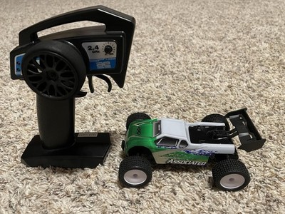 TR28 1:28 Scale Team Associated RTR Truggy Mini RC Truck RC10 Rare TR-28 Car