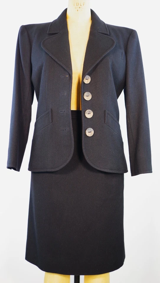 Vintage 1980s YSL Rive Gauche Black Suit w/Horn buttons, made France FR 40 US 8 - Image 2 of 4