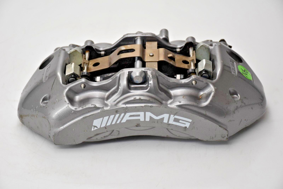 Mercedes-Benz W212 E63 AMG Bremssattel Brembo Vorne Rechts 
