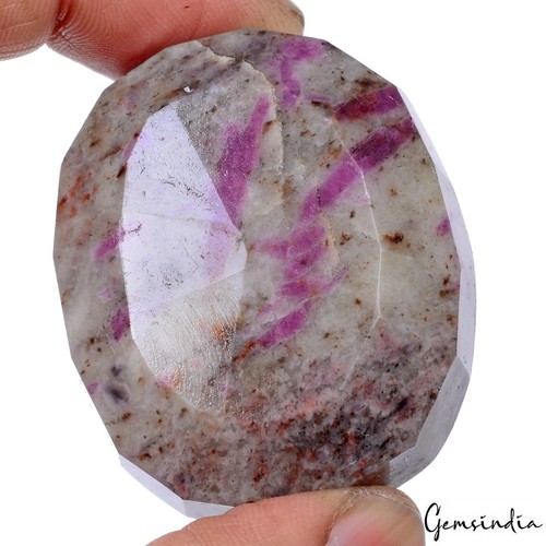 Rubí bicolor natural sin tratar de 340 quilates en matriz de cristal ovalada facetada enorme gema - Imagen 5 de 6