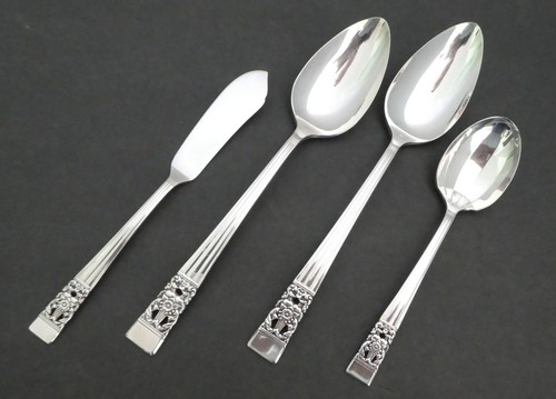 Community Oneida CORONATION 2 SOLID SERVING SPOONS Butter Knife Sugar Spoon NICE