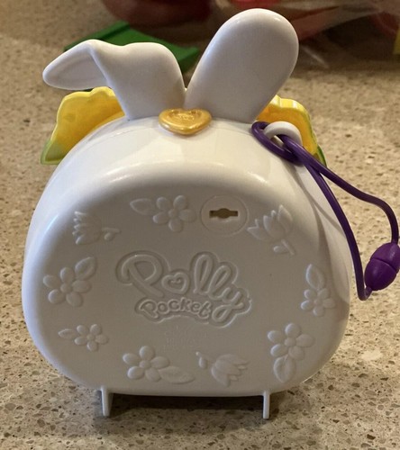 2022 Polly Pocket Bunny Garden Compact Doll Toy W Accessories Shown - Picture 4 of 13