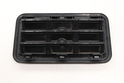 2020 - 2025 CHRYSLER VOYAGER REAR LEFT QUARTER AIR VENT GRILLE OEM 68170766AB - Picture 6 of 10