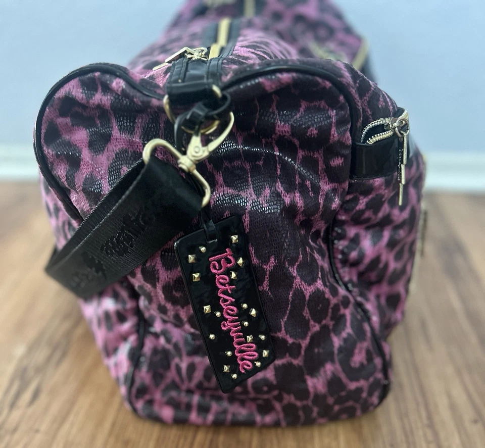 Vintage Betsey Johnson Pink Leopard Print Large Shoulder Travel Bag PVC Weekend - Image 4 of 4