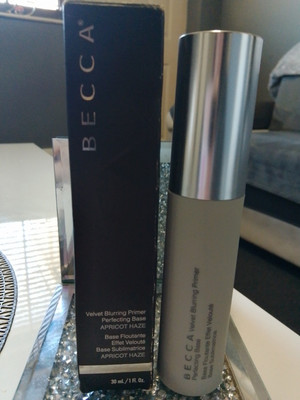 BECCA Velvet Blurring Primer Perfecting Base Apricot Haze