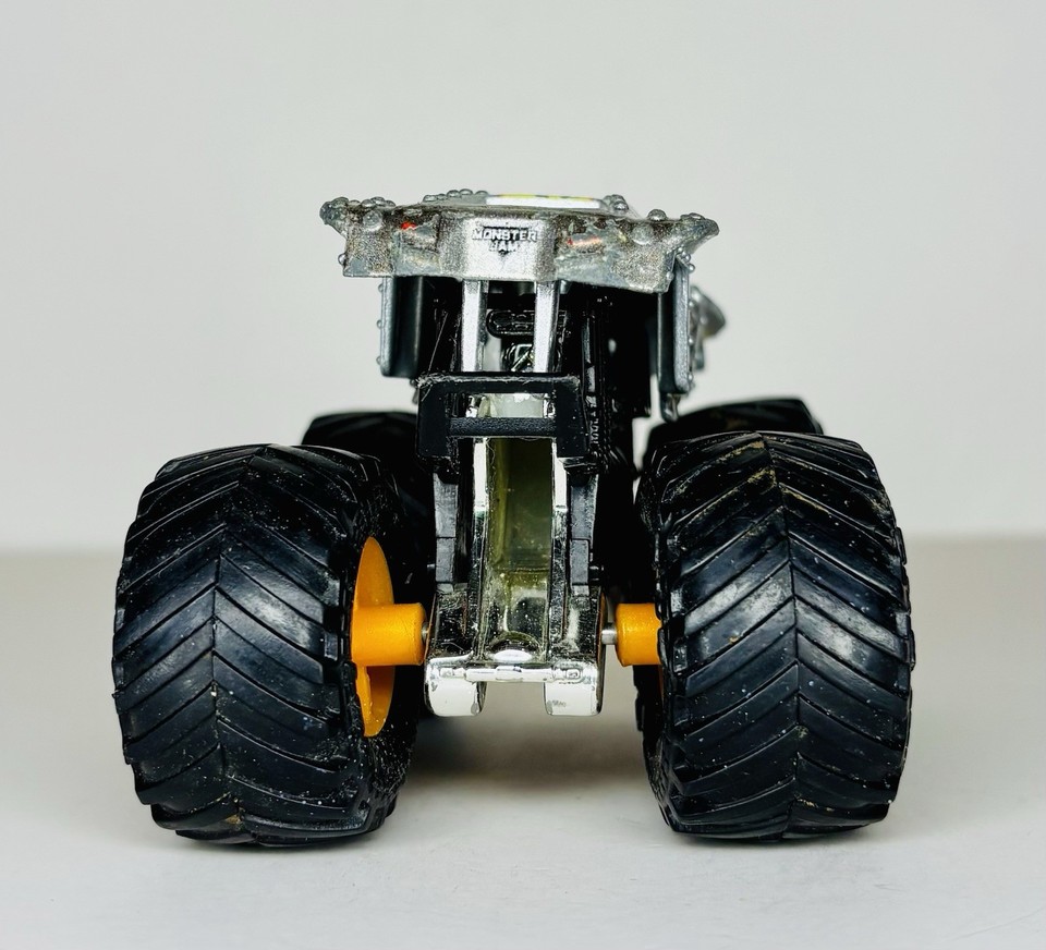 Monster Jam Hot Wheels Max-D Silver Metal Truck Orange Wheels MAXD Mud ...