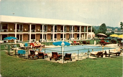 ICE Crystal Motor Lodge, Highway 35, Eatontown, N. J., Fort Monmouth Postcard