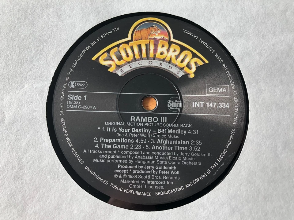 RAMBO III Soundtrack (Jerry Goldsmith) LP 1983 | vg(+)/vg+ | Scotti Bros Germany - Bild 2 von 4