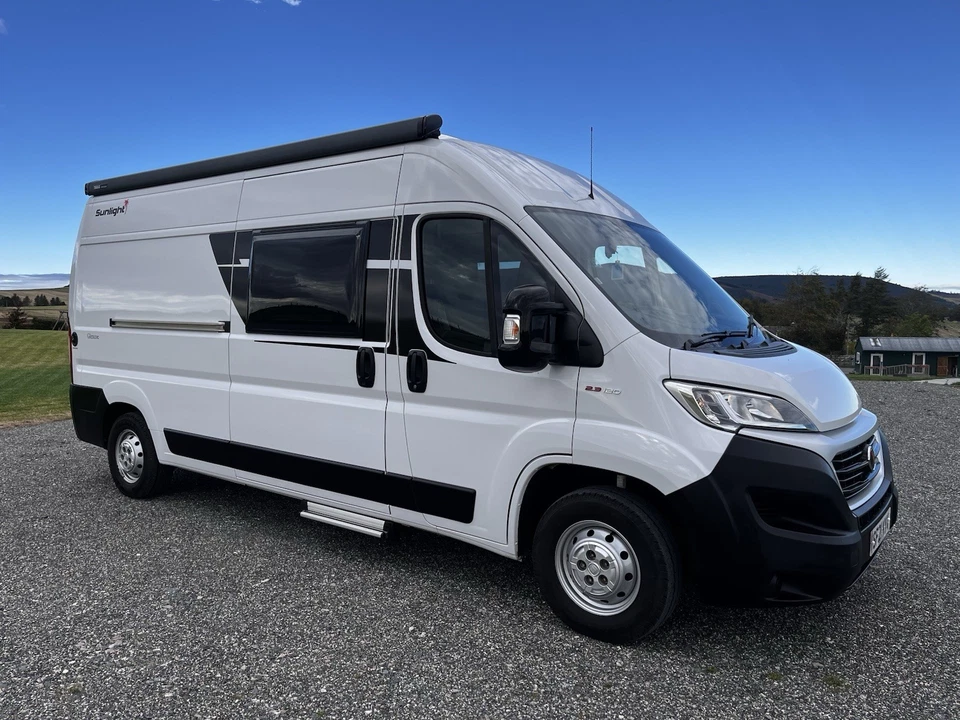Fiat Ducato 2.3 Sunlight Cliff 601 Campervan Motorhome - Image 2 of 4