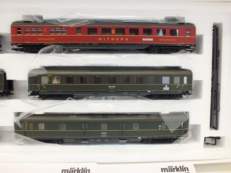 MARKLIN 43256 INSIDER CLUB 3-RAIL X6 COACH PACK COMPLETE IMMACULATE BOXED(C1419) - Image 3 of 4