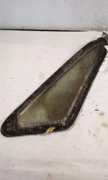 Cuarto de cristal lado izquierdo Ford Tempo 84-87 4 puertas moldura cromada Foto 3 de 3