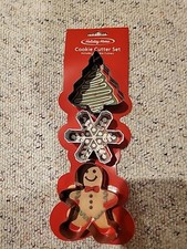 Brand New Holiday Home Cookie Cutter Set