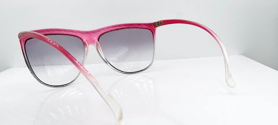 Gafas de sol vintage Foster Grant rosa azul ovaladas SOLO MARCOS EE. UU. Foto 3 de 4