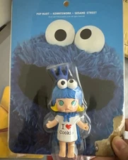 POP MART Molly 100% Kennyswork Sweet Cake Monster STS Exhibition Limited Doll