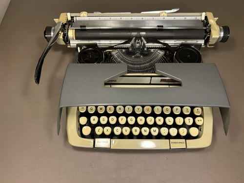 Nastro Originale Smith Corona H21000 Nastro Per Macchina Da Scrivere Smith Corona XE 5100 - Originale, Colore Nero, Compatibile Vari Modelli Macchina Da Scrivere Olivetti