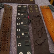 Grommet Belt In Women display picture 3